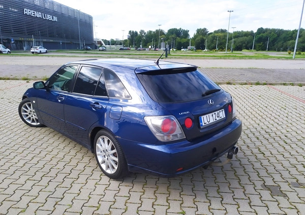 Lexus IS cena 18900 przebieg: 380000, rok produkcji 2004 z Lublin małe 631